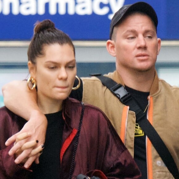 Exclusif - Jessie J et son compagnon Channing Tatum font du shopping en amoureux à Londres, le 19 juin 2019.