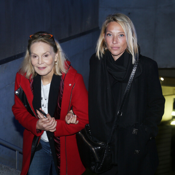 Exclusif - Marthe Keller et Laura Smet assistent à l'avant-première du film "La Sainte Famille" à l'UGC Ciné Cité Les Halles. Paris, le 19 décembre 2019 © Panoramic / Bestimage