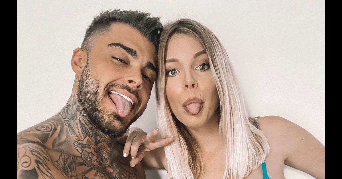 Jessica Thivenin enceinte, au côté de son mari Thibault ...