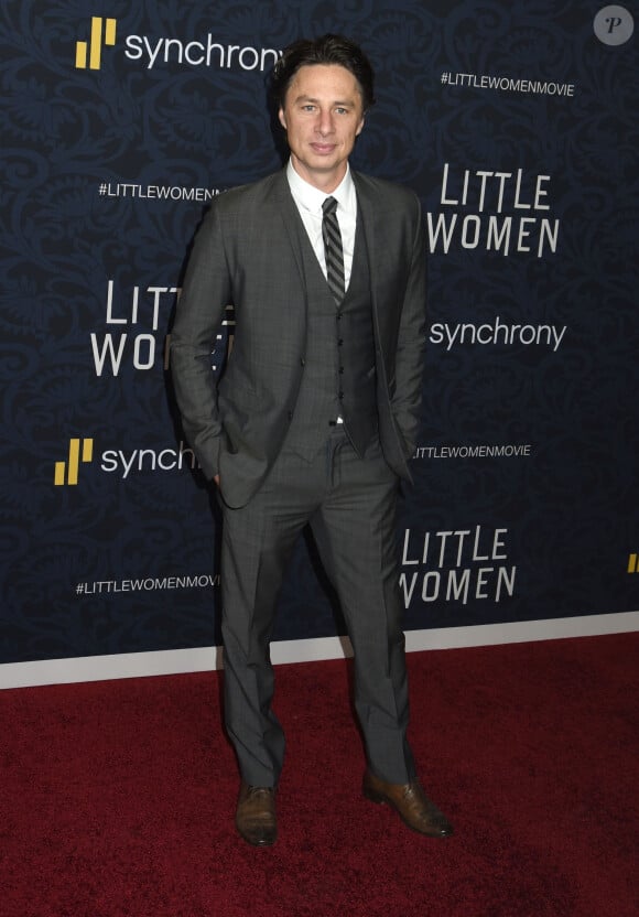 Zach Braff à la première de Little Women au Musée d'Art moderne à New York, le 7 décembre 2019.