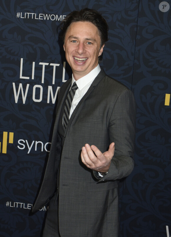 Zach Braff à la première de Little Women au Musée d'Art moderne à New York, le 7 décembre 2019.