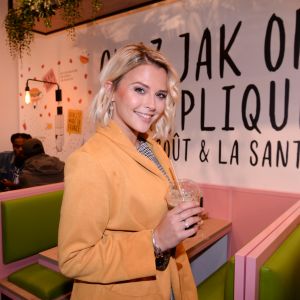 Kelly Vedovelli - Inauguration du nouveau restaurant de fast food healthy de Kev Adams, le "Jak Healthy" au 24 rue de Rivoli dans le 4e arrondissement à Paris, le 15 octobre 2019. © Rachid Bellak/Bestimage