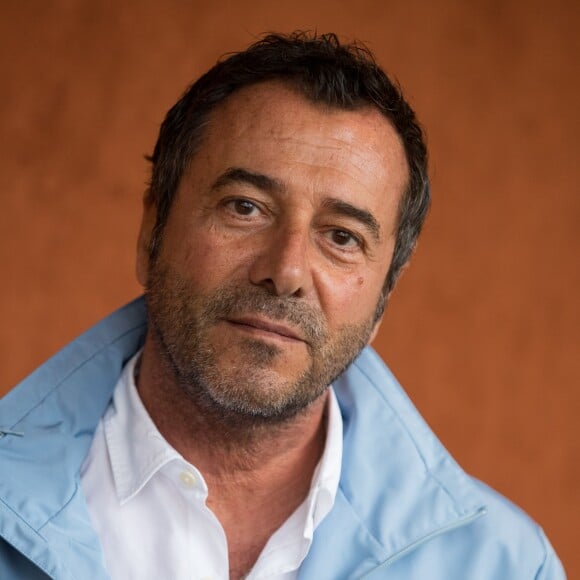 Bernard Montiel dans le village lors des internationaux de tennis de Roland Garros à Paris, France, le 3 juin 2019. © Jacovides-Moreau/Bestimage