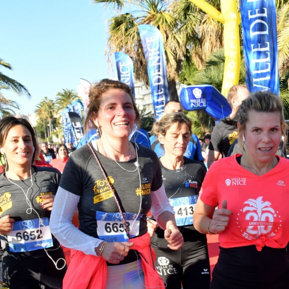 Christian Estrosi, le maire de Nice, et sa femme, Laura Tenoudji Estrosi participent à la 21ème édition de la Prom Classic, 10 kilomètres de course à pied, sur la Promenade des Anglais à Nice, France, le 5 janvier 2020. Début d'année sportif pour le couple Estrosi qui a bouclé les 10 kilomètres du parcours en 1h et 15 minutes. C'est Laura qui a donné le départ de la catégorie Handisport. © Bruno Bébert/Bestimage