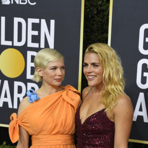 Michelle Williams enceinte et Busy Philipps - Photocall de la 77e cérémonie annuelle des Golden Globe Awards au Beverly Hilton Hotel à Los Angeles, le 5 janvier 2020. © Kevin Sullivan via ZUMA Wire/Bestimage