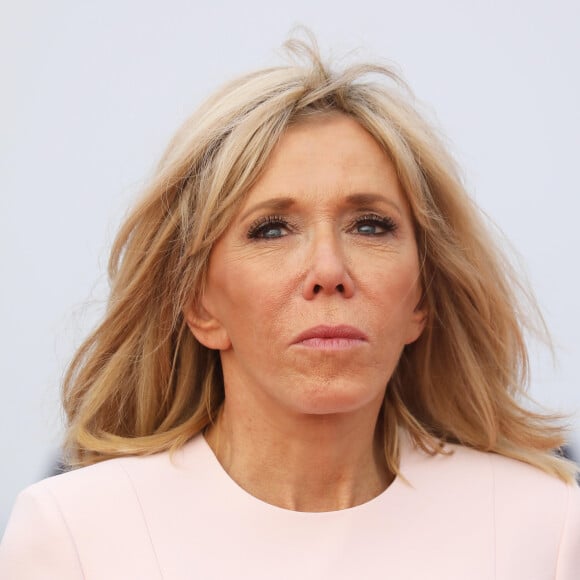 Brigitte Macron, Première dame - Déplacement en Côte d'Ivoire - Arrivée du Président de la République et de sa femme à l'aéroport international Félix Houphouët Boigny à Abidjan le 20 décembre 2019. © Dominique Jacovides / Bestimage