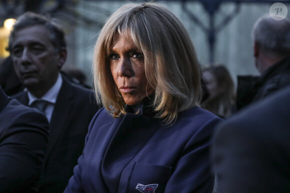 Brigitte Macron se rend au collège Chaptal pour la 5ème Journée nationale de lutte contre le harcèlement à l'école à Paris VIII, le 7 novembre 2019. En présence de d'A.Taquet secrétaire d'État auprès de la ministre des Solidarités et de la santé, J.M.Blanquer, ministre de l'Éducation nationale et de la Jeunesse et J.d'Hauteserre, maire du 8ème Arrondissement de Paris. ©Stephane Lemouton / Bestimage