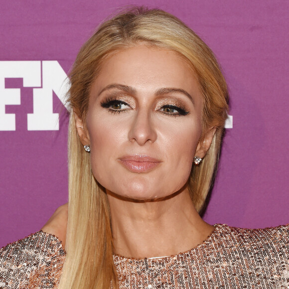 Paris Hilton lors de la 33e édition des 'Footwear News Achievement Awards' à New York, le 3 décembre 2019.