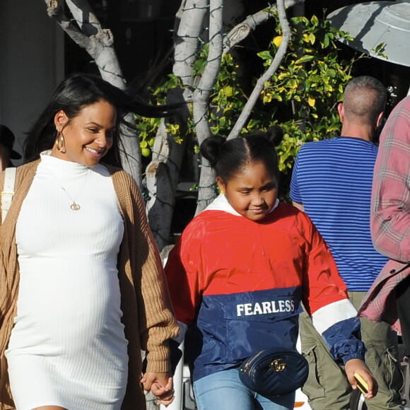 Christina Milian, enceinte, avec son compagnon M.Pokora et sa fille, à Los Angeles, Californie, Etats-Unis, le 7 janvier 2020.