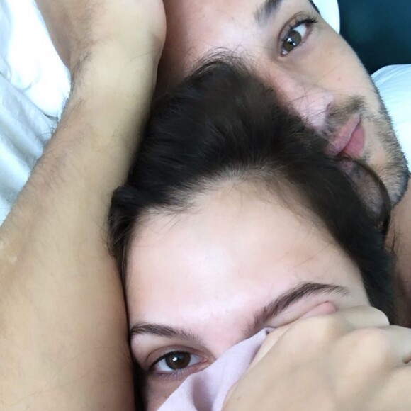 Iris Mittenaere et Diego El Glaoui en vacances à Los Angeles le 27 décembre 2019.