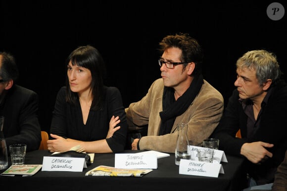 Catherine et Tignous assistent à une conférence de presse "Charlie Hebdo", au théâtre du Rond Point des Champs-Elysées. Paris. Le 3 novembre 2011. @Giancarlo Gorassini/ABACAPRESS.COM