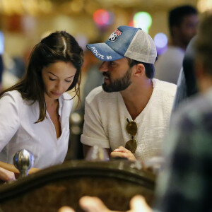 Exclusif - Nabilla Benattia et son compagnon Thomas Vergara en vacances à Las Vegas, le 7 août 2016.