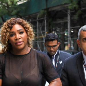 Serena Williams arrive à la soirée annuelle Ad Week à New York, le 24 septembre 2019.