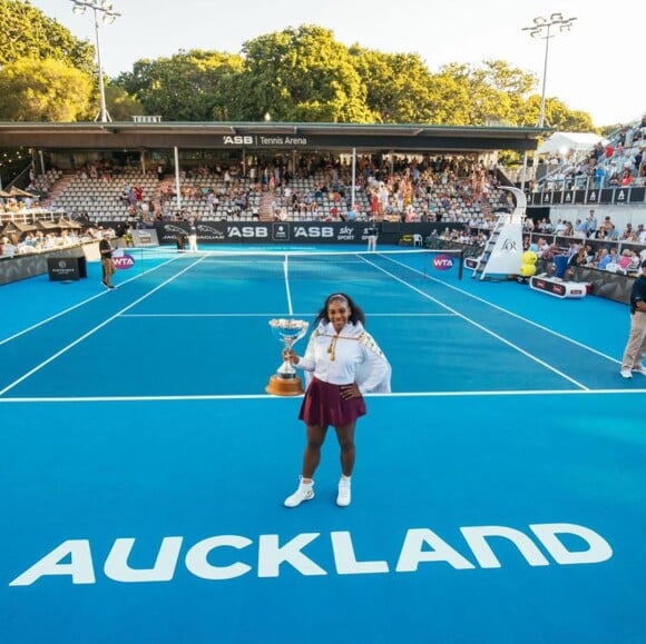 Serena Williams a remporté le tournoi d'Auckland, en Australie, le 12 janvier 2020, le premier depuis qu'elle est devenue la maman d'Olympia.