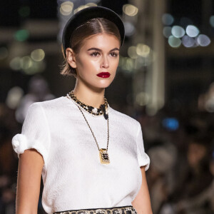 Kaia Gerber lors du défilé Chanel Métiers d'Art 2019 / 2020 au Grand Palais à Paris le 4 décembre 2019 © Olivier Borde / Bestimage