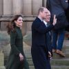 Le prince William, duc de Cambridge, et Catherine (Kate) Middleton, duchesse de Cambridge, à Centenary Square lors de leur visite à Bradford. Le duc et la duchesse se sont entretenus avec des membres du public lors d'une promenade. Bradford, le 15 janvier 2020.
