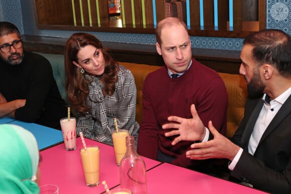 Kate Catherine Middleton, duchesse de Cambridge, et le prince William, duc de Cambridge, ont rencontré des membres de la communauté musulmane ainsi que des femmes du "Council Curry Circle" au restaurant MyLahore à Bradford. Le 15 janvier 2020