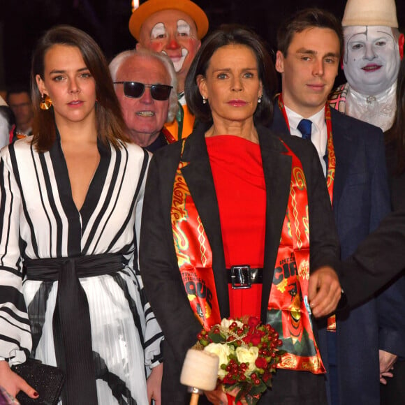 Pauline Ducruet, la princesse Stéphanie de Monaco, Louis Ducruet et sa femme Marie durant la soirée d'ouverture du 44e Festival International du Cirque de Monte-Carlo à Monaco le 16 janvier 2020. Le Festival se déroule sous le chapiteau de Fontvieille du 16 au 26 janvier 2020. © Bruno Bebert/Bestimage