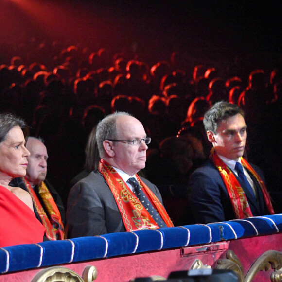 Pauline Ducruet, la princesse Stéphanie de Monaco, le prince Albert II de Monaco et Louis Ducruet durant la soirée d'ouverture du 44eme Festival International du Cirque de Monte-Carlo à Monaco le 16 janvier 2020. Le Festival se déroule sous le chapiteau de Fontvieille du 16 au 26 janvier 2020. © Bruno Bebert/Bestimage