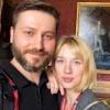 Yael Grobglas et son compagnon Artem, photo Instagram publiée par l'actrice en juin 20919 lors d'une visite à Versailles. Le couple a accueilli en janvier 2020 son premier enfant, Arielle.