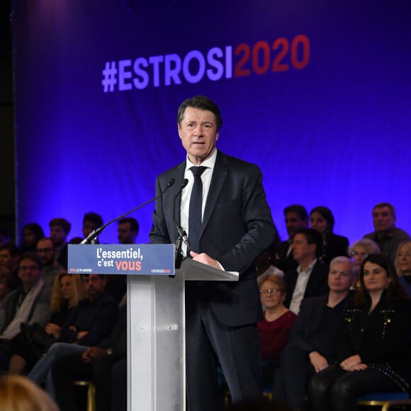 Christian Estrosi, le maire de Nice, durant la première réunion publique au Palais Acropolis à Nice le 19 janvier 2020 dans le cadre des prochaines élections municipales le 15 et le 22. Laura Tenoudji Estrosi portait un T shirt avec un portrait imprimé de son mari le maire de Nice avec comme slogan : "My Husband is so Nice". © Bruno Bebert/Bestimage