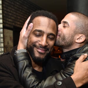 Exclusif - Stomy Bugsy (Gilles Duarte) et son fils Bilal Duarte - Générale de la pièce de théâtre "Un Jour J'irai à Détroit !" au théâtre du Gymnase Marie Bell à Paris, France, le 20 janvie 2020. C'est sur une note historique et de devoir que S.Bugsy et D.Desclos ont souhaité au travers d'une pièce de théâtre, montrer et partager le combat des révoltés tirailleurs sénégalais, massacrés par l'armée française à Thiaroye le 01 décembre 1944. Mise en scène par D.Coubes. © Giancarlo Gorassini/Bestimage