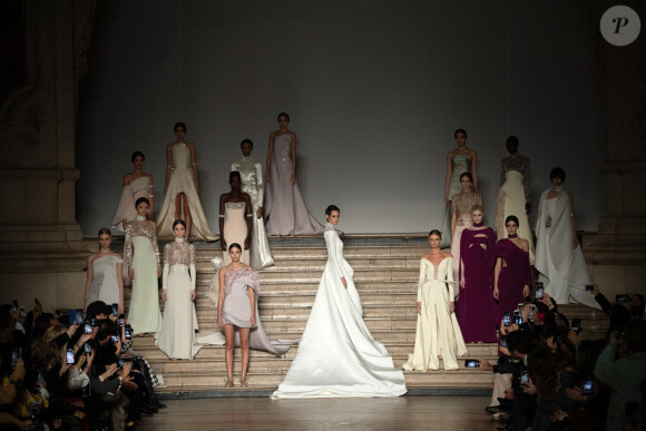 Défilé Antonio Grimaldi, collection Haute Couture printemps-été 2020, au Palais de la découverte. Paris, le 20 janvier 2020.