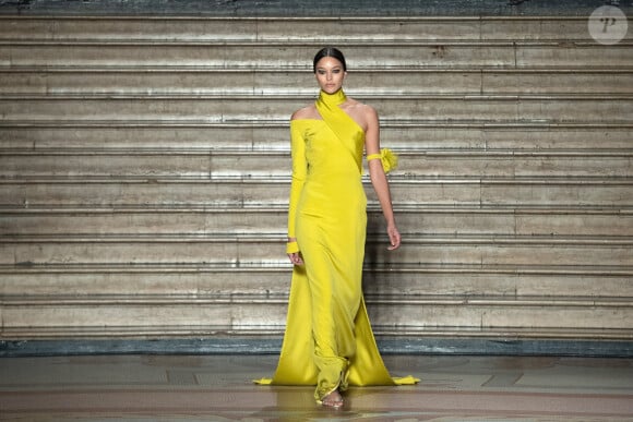 Défilé Antonio Grimaldi, collection Haute Couture printemps-été 2020, au Palais de la découverte. Paris, le 20 janvier 2020.