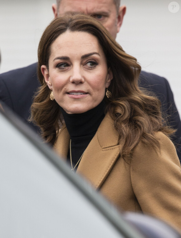 Kate Middleton, duchesse de Cambridge, à la sortie du centre pour enfants "Ely & Caerau" à Cardiff. Le 22 janvier 2020