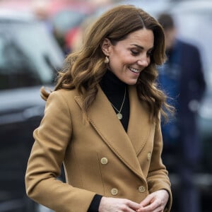 Kate Middleton, duchesse de Cambridge, arrive à l'école Ely & Caerau Children's Centre, à Cardiff, Royaume-Uni, le 22 janvier 2020.