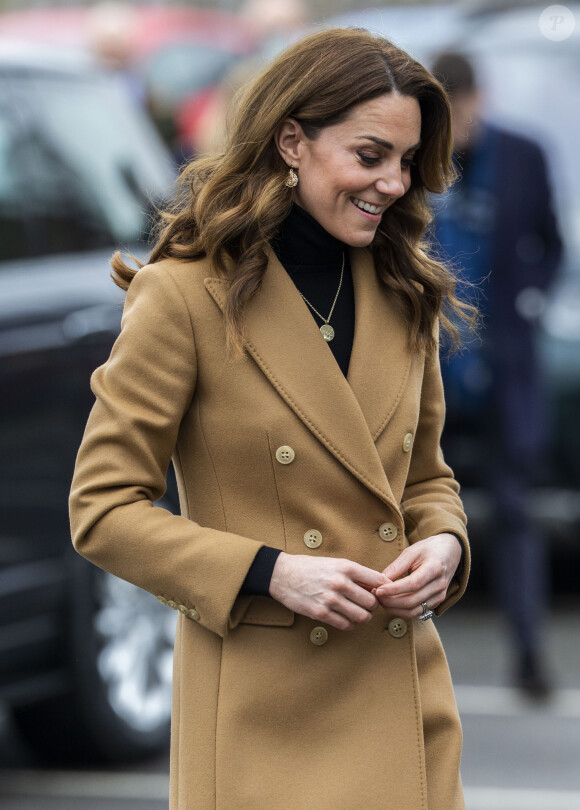 Kate Middleton, duchesse de Cambridge, arrive à l'école Ely & Caerau Children's Centre, à Cardiff, Royaume-Uni, le 22 janvier 2020.
