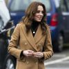 Kate Middleton, duchesse de Cambridge, arrive à l'école Ely & Caerau Children's Centre, à Cardiff, Royaume-Uni, le 22 janvier 2020.