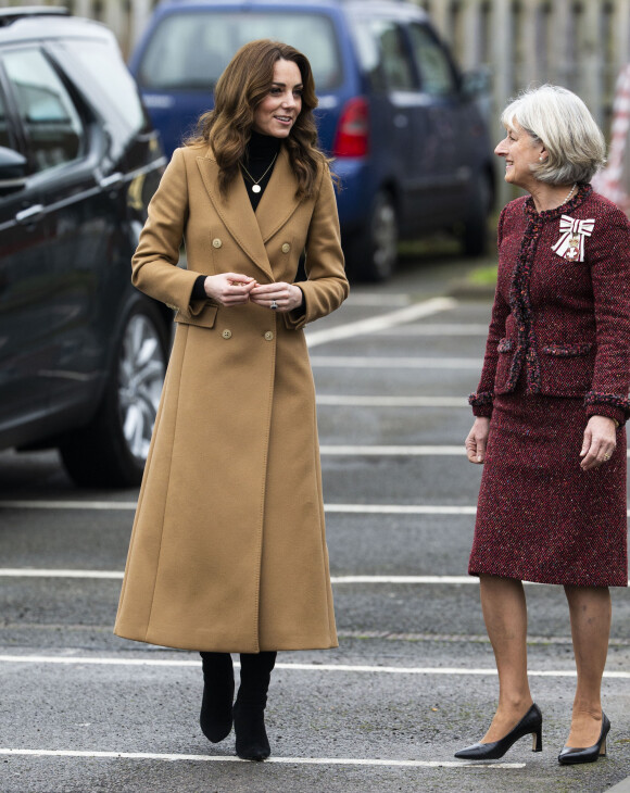 Kate Middleton, duchesse de Cambridge, arrive à l'école Ely & Caerau Children's Centre, à Cardiff, Royaume-Uni, le 22 janvier 2020.