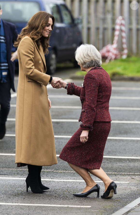 Kate Middleton, duchesse de Cambridge, arrive à l'école Ely & Caerau Children's Centre, à Cardiff, Royaume-Uni, le 22 janvier 2020.