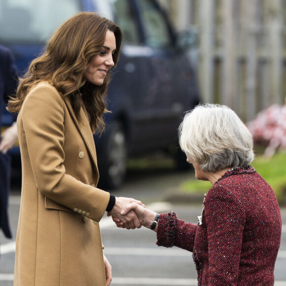 Kate Middleton, duchesse de Cambridge, arrive à l'école Ely & Caerau Children's Centre, à Cardiff, Royaume-Uni, le 22 janvier 2020.