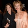 Carla Bruni-Sarkozy et Eva Herzigova assistent au défilé de mode Haute-Couture printemps-été 2020 "Jean-Paul Gaultier" au théâtre du Châtelet à Paris le 22 janvier 2020. © Christophe Clovis - Veeren Ramsamy / Bestimage