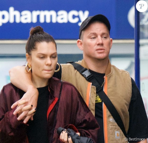 Exclusif - Jessie J et son compagnon Channing Tatum font du shopping en amoureux à Londres, le 19 juin 2019.