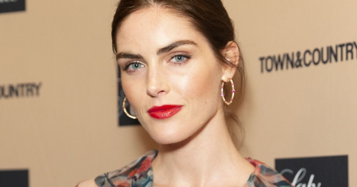 Hilary Rhoda au photocall de la soirée Town & Country Jewelry Awards à