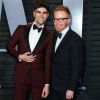 Justin Mikita et son mari Jesse Tyler Ferguson à la soirée Vanity Fair Oscar au Wallis Annenberg Center à Beverly Hills, le 4 mars 2018