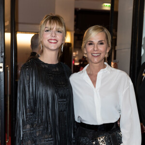 Laurence Ferrari et sa fille Laetitia Hughes - Arrivées à la 44ème cérémonie des César à la salle Pleyel à Paris. Le 22 février 2019 © Borde-Jacovides / Bestimage