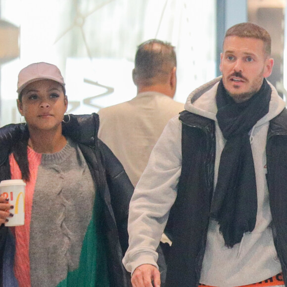 Exclusif - M. Pokora et sa compagne Christina Milian (enceinte) prennent un vol pour Genève à l'aéroport Roissy CDG le 13 novembre 2019