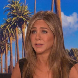 Jennifer Aniston a surpris les fans de Friends alors qu'elle remplaçait Elle DeGeneres à la présentation de son émission.