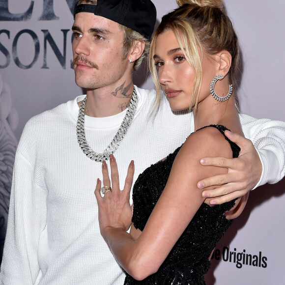 Justin Bieber et sa femme Hailey Baldwin Bieber au photocall de la première de la série documentaire lancée sur YouTube Originals "Justin Bieber: Seasons" au Regency Bruin Theatre de Los Angeles, Californie, Etats-Unis, le 27 janvier 2020.