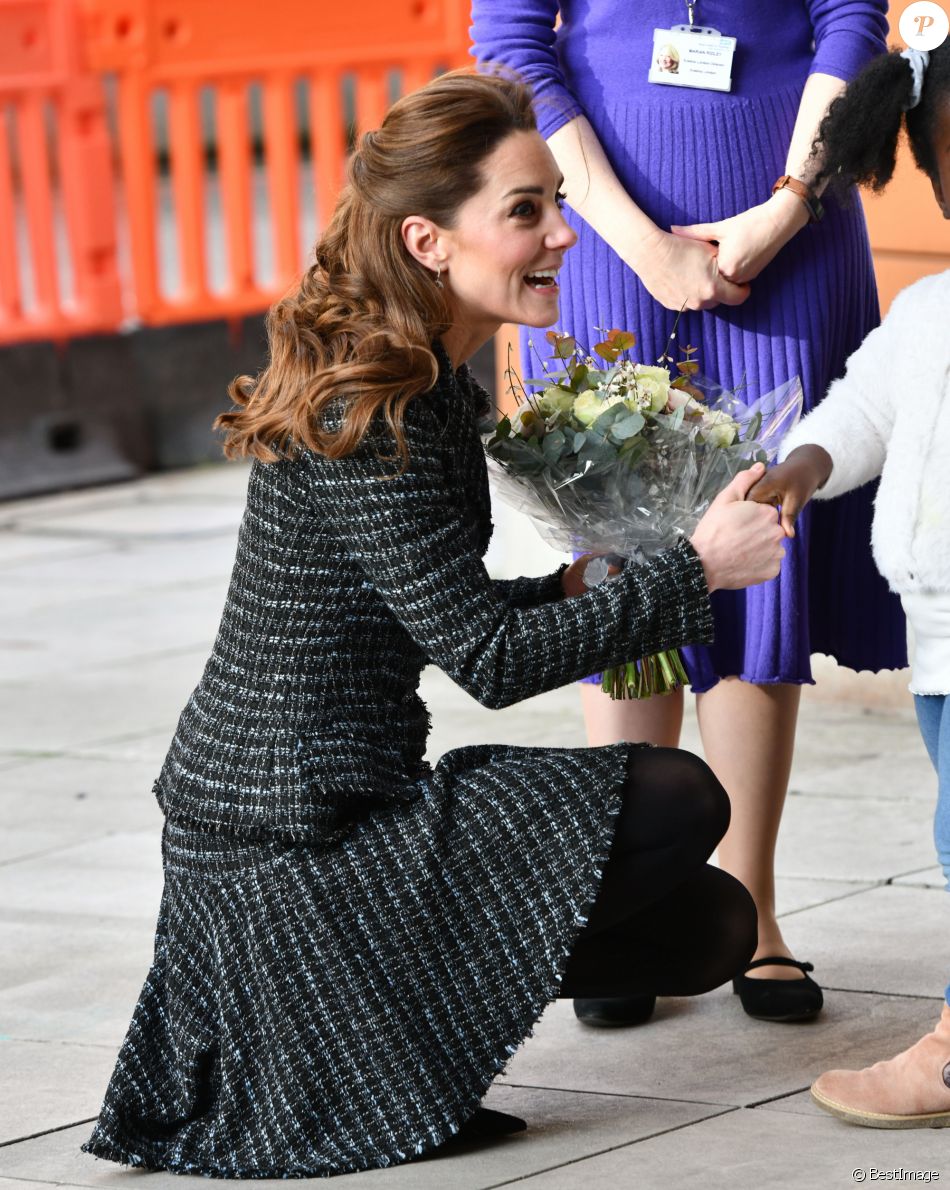 CASA REAL BRITÁNICA - Página 11 5368307-kate-middleton-duchesse-de-cambridge-a-950x0-2