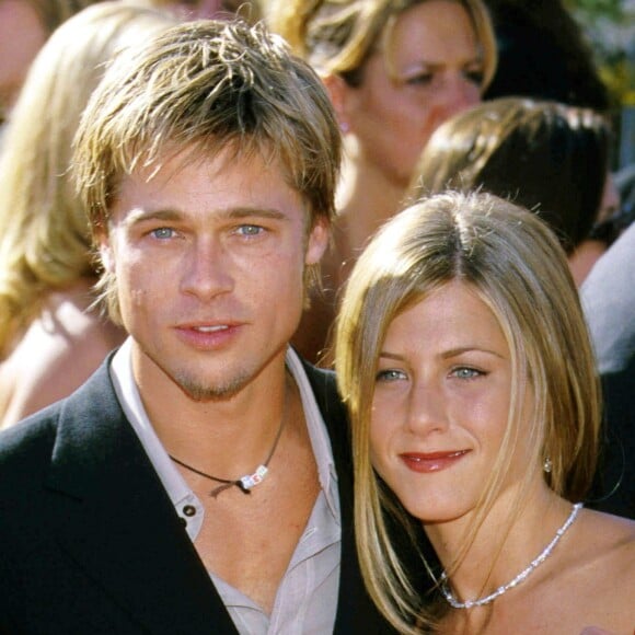 Brad Pitt et Jennifer Aniston le 23 novembre 2001.