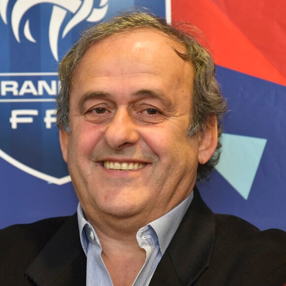 Michel Platini effectue le tirage au sort des 16 èmes de finale de la Coupe du Grand Est au stade Marcel-Picot à Tomblaine, le 23 janvier 2020. © Mao / Panoramic / Bestimage.