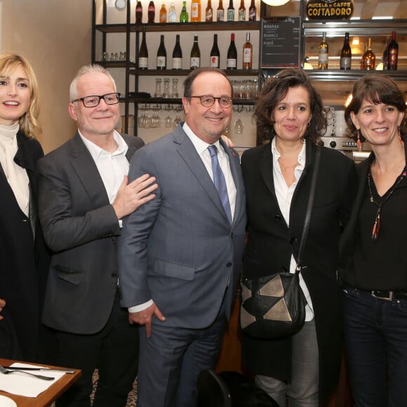 Exclusif - Julie Gayet, Thierry Frémaux, François Hollande, Delphine Gleize lors de l'exposition "Tokyo 1964 !" lors du du 7e Festival Sport, Littérature et Cinéma à l'Institut lumière à Lyon. Le 30 janvier 2020. © Pascal Fayolle/Bestimage