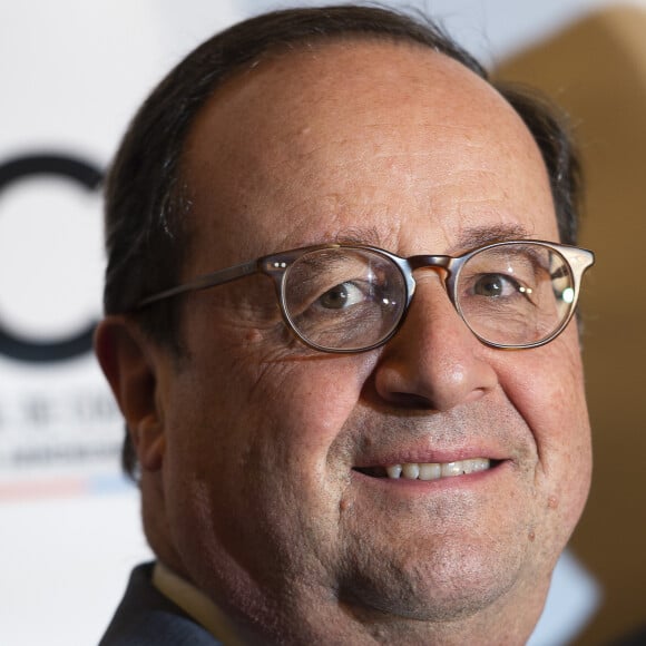 François Hollande participe au dîner annuel du Conseil de Coordination des organisations Arméniennes de France (CCAF), à l'Hôtel du Collectionneur à Paris, France, le 29 janvier 2020. © Eliot Blondet/Pool/Bestimage