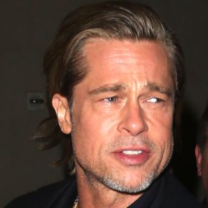 Brad Pitt à la sortie de son hôtel à New York, le 8 janvier 2020.