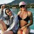 Fanny Leeb avec une amie sur Instagram, le 16 juillet 2019